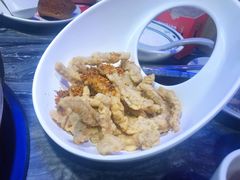 手工现炸酥肉-热火朝天鲜切牛肉火锅(南强街巷店)