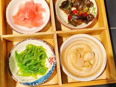 -牛牛和牛海鲜粥底火锅(长虹国际城店)
