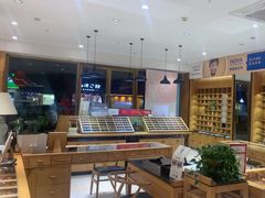 -宝丽眼镜(湖墅店)