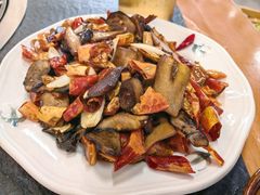 -阿山卓·野生菌火锅·纳西火塘烤肉