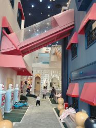 -奈尔宝·儿童乐园·亲子餐厅(华采天地店)