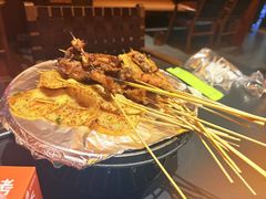 -何师烧烤Pro ·江湖川菜·小龙虾·精酿啤酒(太古里旗舰店)