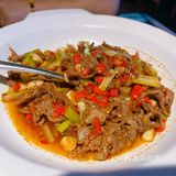 真的是又好吃又下饭还便宜。「手撕包菜」简直了