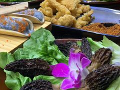 -憨孃孃·重庆老火锅(红山黑金店)