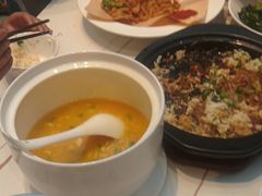 -阿瓦山寨·湘菜现炒·剁椒鱼头王(咸阳总店)