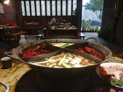-白乐天毛肚火锅馆(南滨路店)
