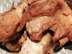 特色大铁锅烀腔骨-95号酱骨·一块豆腐(展春园西路店)