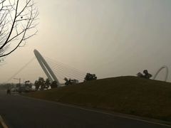 -南京眼步行桥