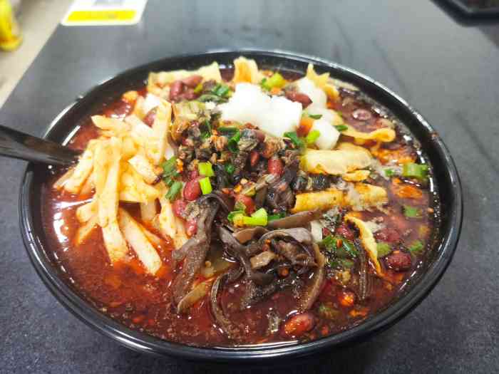 丽米螺蛳粉(周浦店)-"中午在小上海步行街附近,看了下点评,发现.