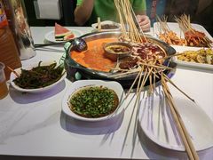 -佰人王串串香火锅(洋珠巷店)