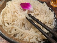 -老牌坊云南鱼豆花火锅(嵩山店)