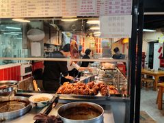 -明姨仔潮汕美食·碳炉猪脚·汕尾牛腩饭·起片鸡煲(起义路店)