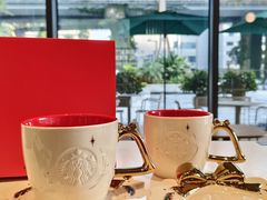 -麦当劳(上海虹桥站30B检票口楼上)