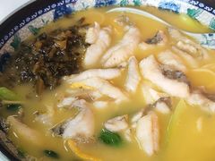 特制雪菜黄鱼面-明呈黄鱼面馆(斜土路店)