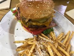 -HELLO 27 意面·沙拉·帕尼尼