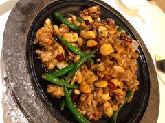 石锅牛蛙-金春禧(世茂国际广场店)