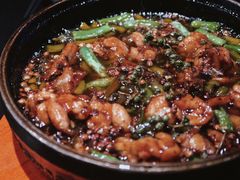 招牌牛蛙煲-老头儿油爆虾·1987杭州烟火味(湖滨银泰in77D区店)