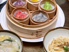 -龍堂蟹黄小笼包(万家丽店)