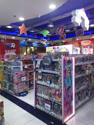 -玩具反斗城(正大广场店)
