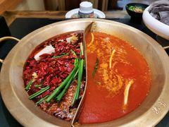 沸炉九宫格-沸炉重庆老火锅(军事博物馆店)