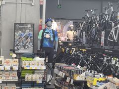 -迪卡侬(越秀公园店)