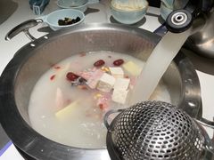 -马家斑.鲜鱼火锅(松湖万科店)