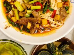 现炒酸辣猪肝面-李与白包子铺(桐梓林店)
