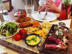 -Mark&Mars Restaurant