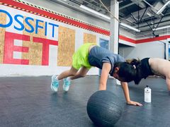 -CrossFit MET综合体能训练馆(朝阳路店)
