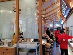 -三人行骨头王火锅(长寿店)