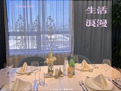 -华凌牛庄西餐厅(乌鲁木齐华凌美爵大饭店)