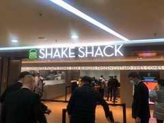 等位区-Shake Shack(西单大悦城店)