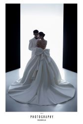 -至臻微拉婚纱摄影