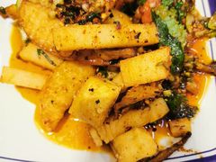 -云阿蛮云南生烫牛肉米线(奉贤路店)