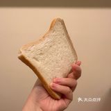 跟风买的全家超熟吐司面包….
