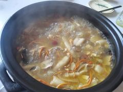-菌之家·专业纯野生菌火锅·特色炒菌