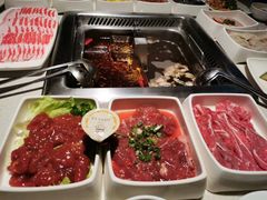 -海底捞火锅鲜切牛肉主题店(长寿路店)