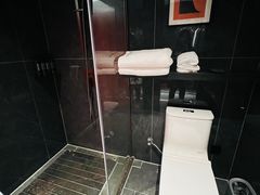 -朵兰达V酒店(成都春熙路太古里国金中心店)