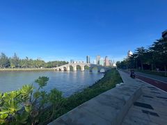 -万绿园