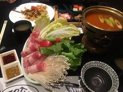 泡菜牛肉火锅-Mr·Fish鱼鲜生海鲜放题(银泰in99店)