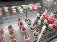 -好利来(建邺吾悦广场Lab主题店)