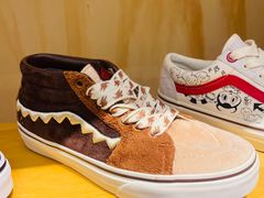 -VANS(三里屯太古里店)