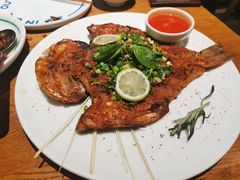 香茅草烤鲈鱼-一坐一忘云南菜(嘉里中心店)