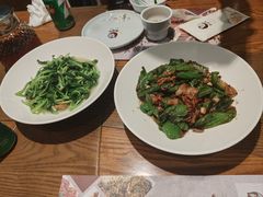 -黄泥岗·地道湖北菜(奥特莱斯店)