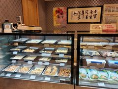 面包甜点陈列柜-洪长兴(广西北路店)