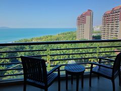 -三亚湾海居铂尔曼度假酒店