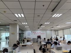 -石景山区图书馆(八角南路)