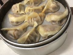 -金城包子牛肉灌汤包(台东四路店)