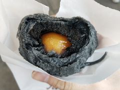 乌豆蛋黄酥-陶陶居饼家(惠福东路店)