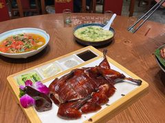 -老滇山寨•云南特色菜•地方菜•民族风情歌舞表演(金碧店)